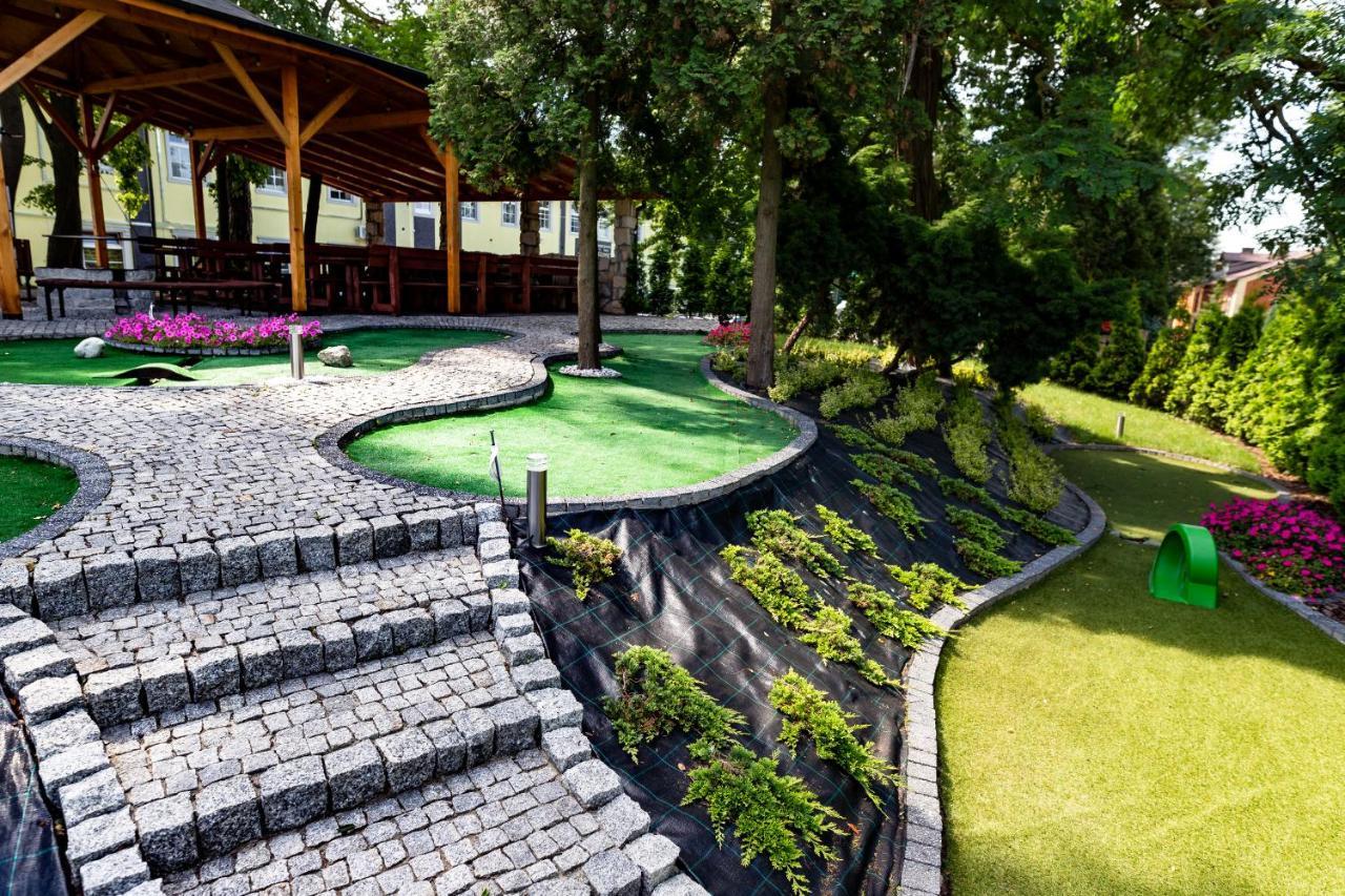 Hotel Senator Konferencje & Spa Starachowice Kültér fotó
