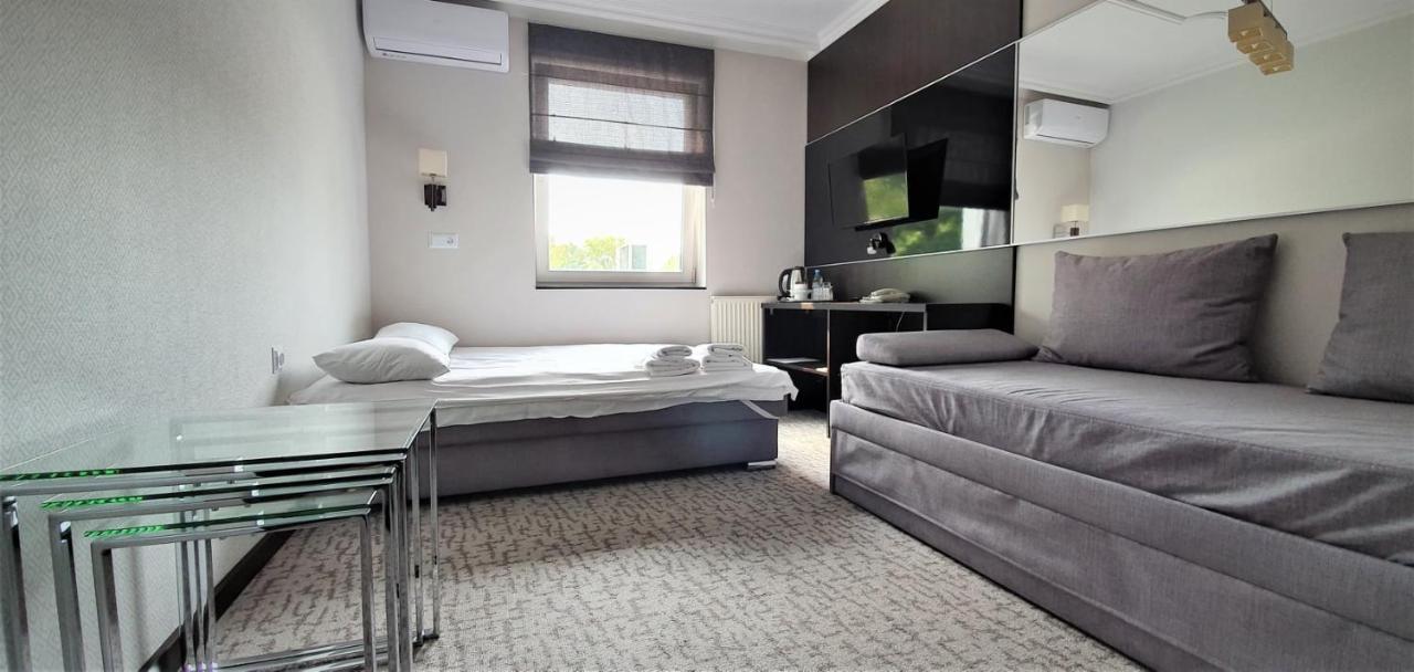 Hotel Senator Konferencje & Spa Starachowice Kültér fotó