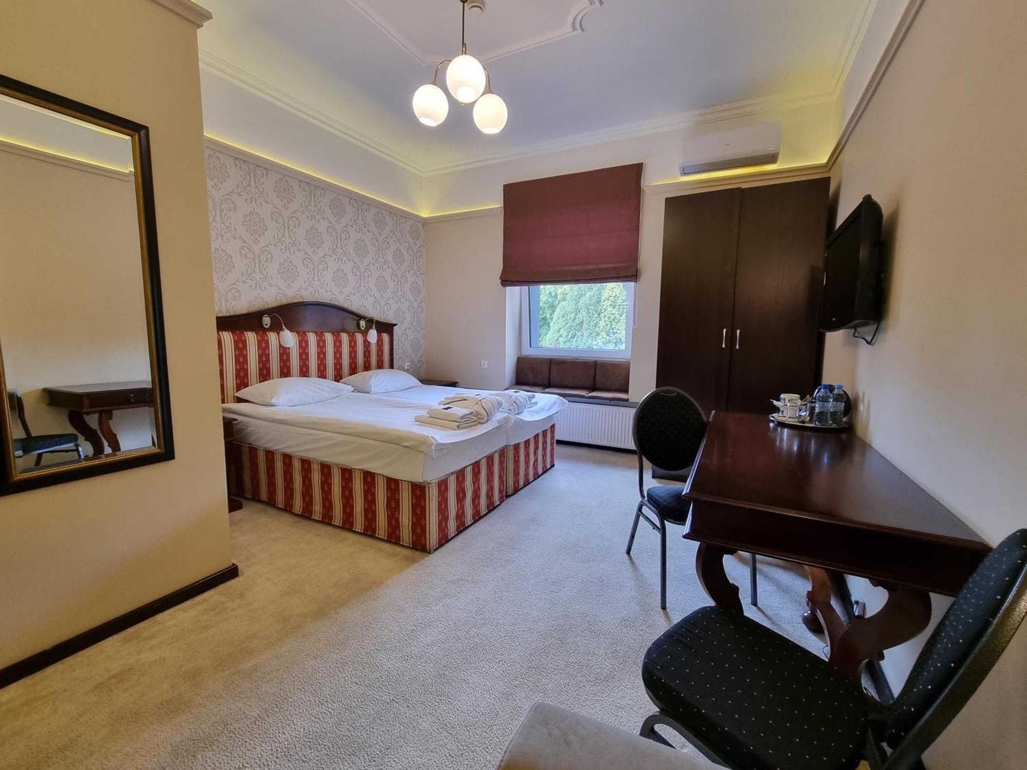 Hotel Senator Konferencje & Spa Starachowice Kültér fotó