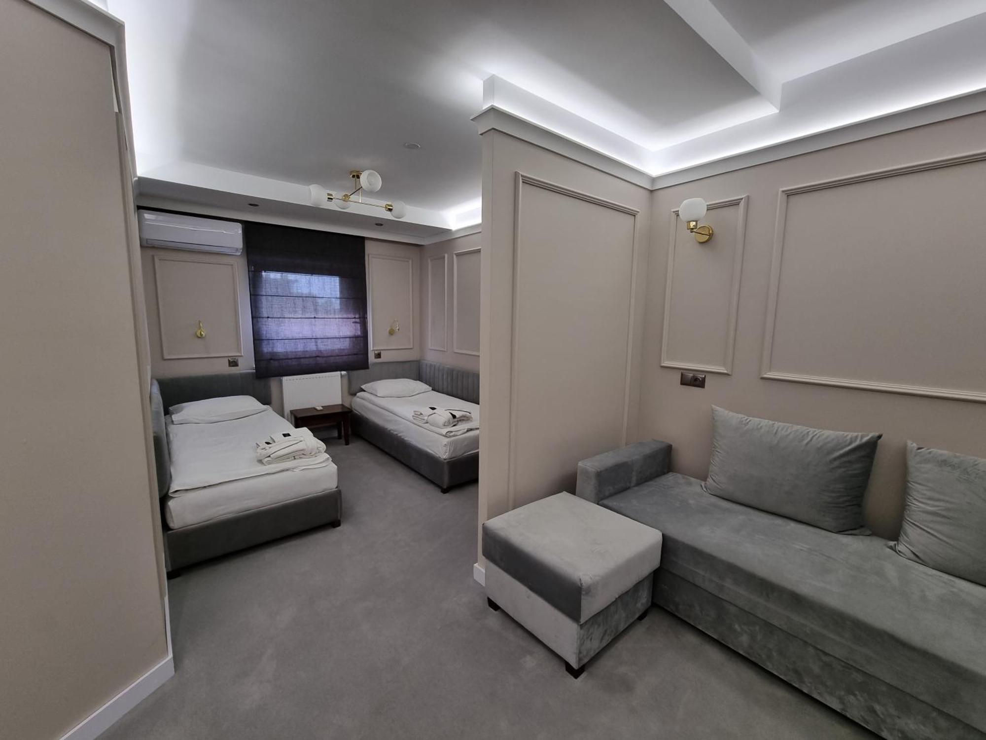 Hotel Senator Konferencje & Spa Starachowice Kültér fotó