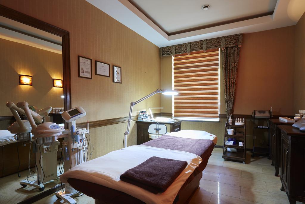 Hotel Senator Konferencje & Spa Starachowice Kültér fotó