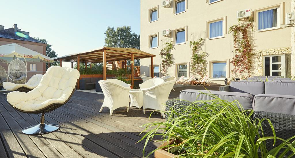 Hotel Senator Konferencje & Spa Starachowice Kültér fotó